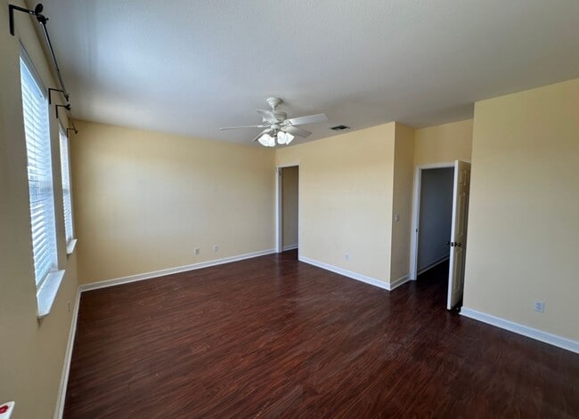 Building Photo - 3687 Longfellow Rd