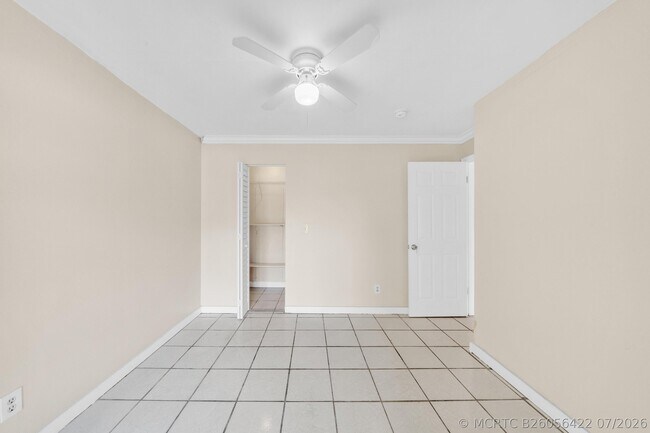 Building Photo - 221 NW 43rd Pl