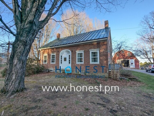 Building Photo - 113 Albion Rd