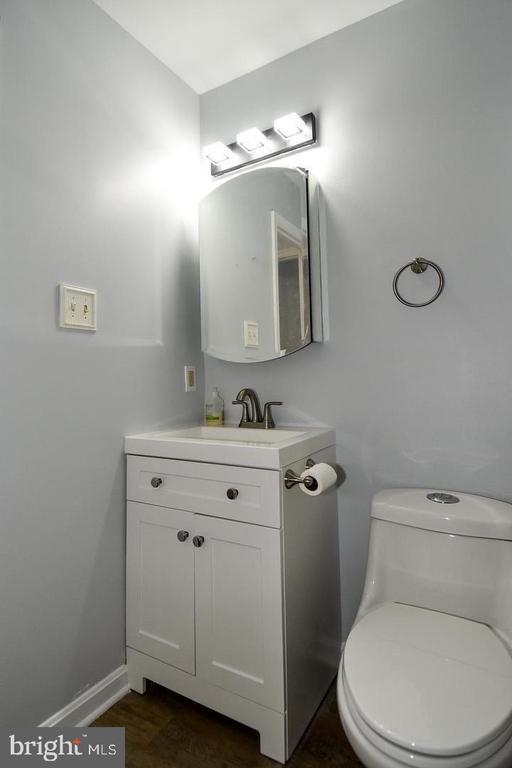 Building Photo - 10451 Malone Ct