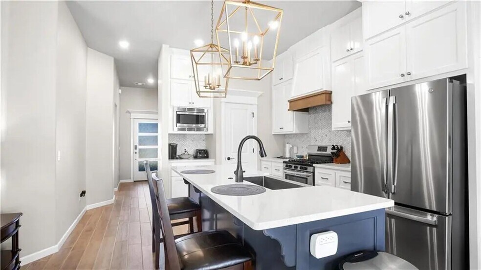 Building Photo - 4300 Palmetto Trail