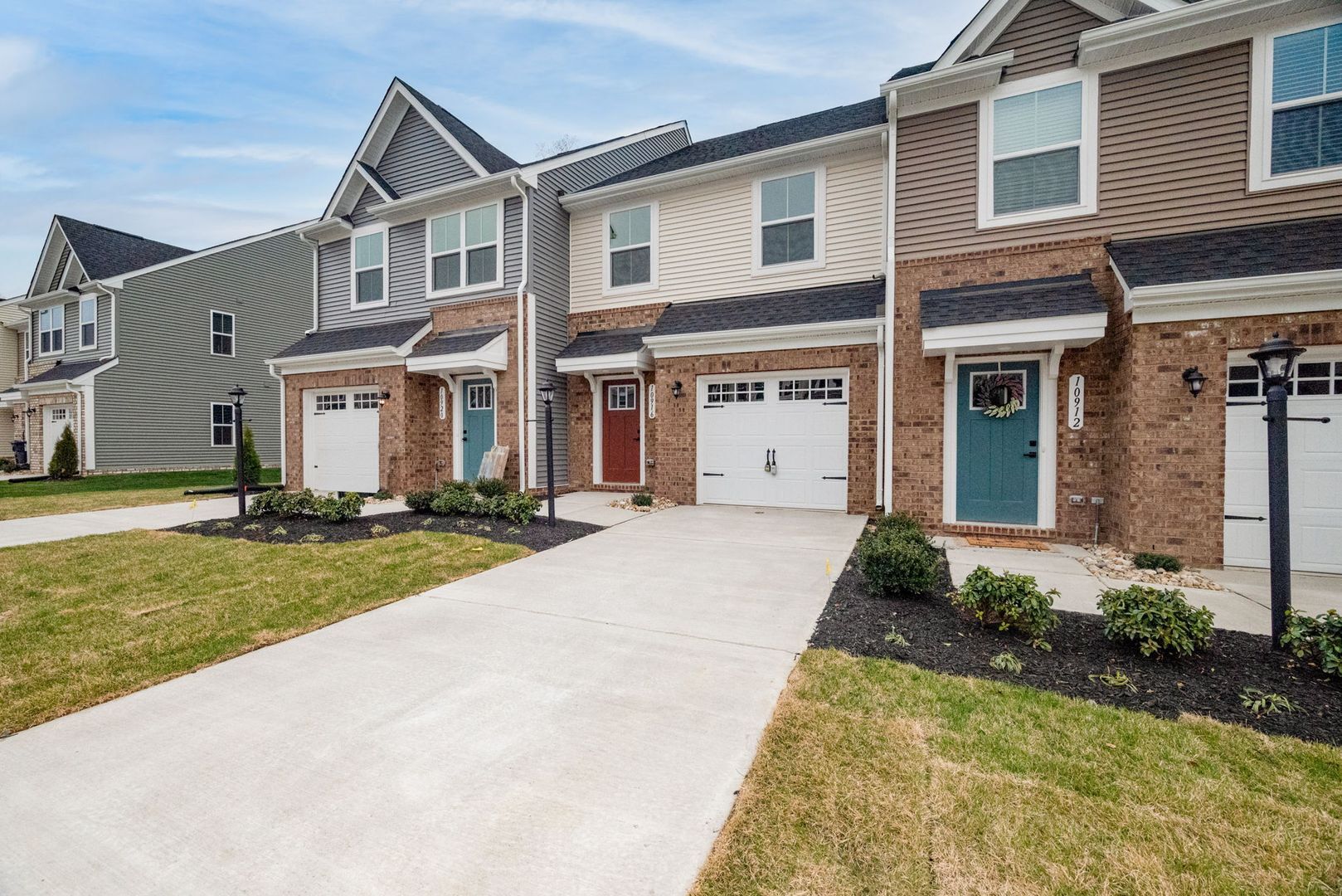 Building Photo - 10916 Genito Sq Dr