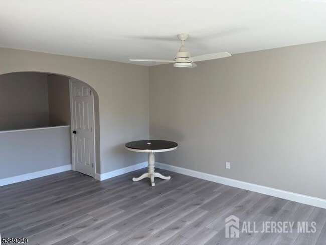 Building Photo - 428 Highland Ave