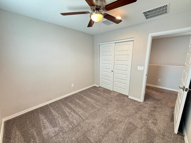 Building Photo - 14220 W Buckskin Trl