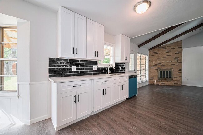 Building Photo - 14319 Waterville Way