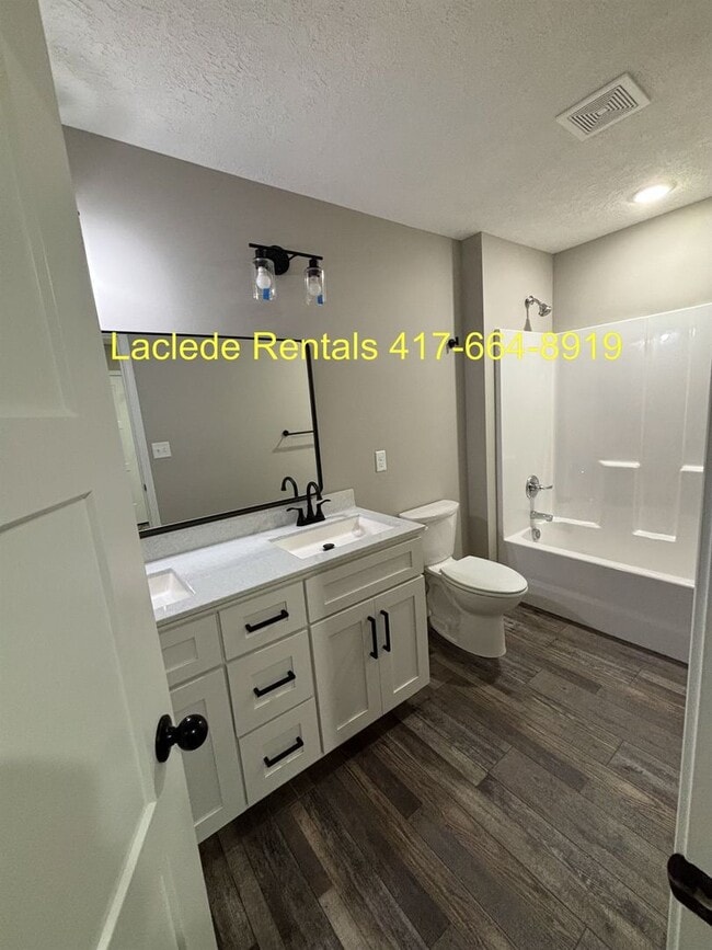 Building Photo - 3 BEDROOM 2.5 BATHROOM TOWNHOUSE FOR RENT