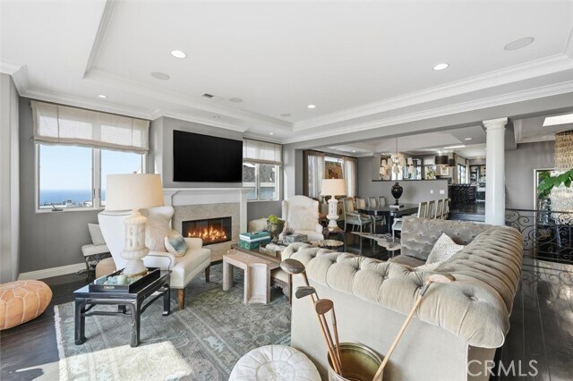 Building Photo - 633 12th St