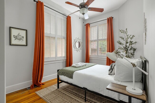 Building Photo - Preleasing for July 15, 2027 | Fully Furnished 3BR Near USC