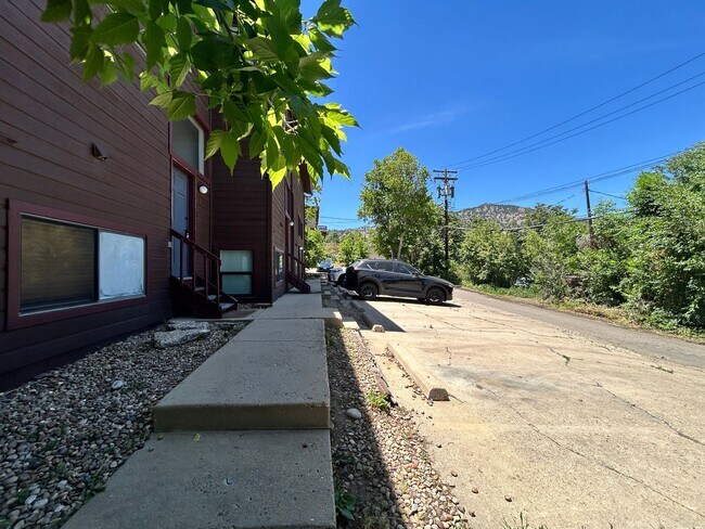 Building Photo - Hidden Gem in Downtown Boulder! 3 Bed 2 Bath Condo Available