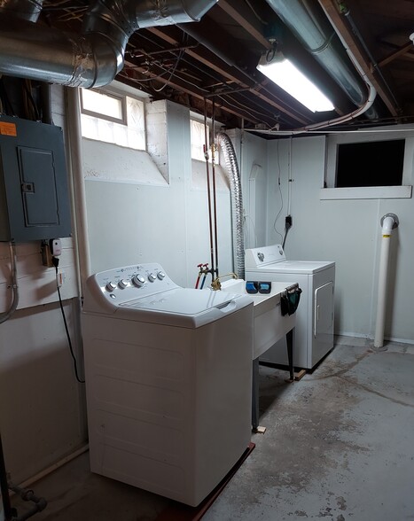 Laundry (Basement) - 28008 Sites Rd