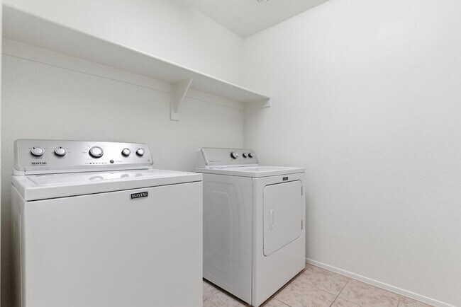 Building Photo - 4119 S 186th Ave