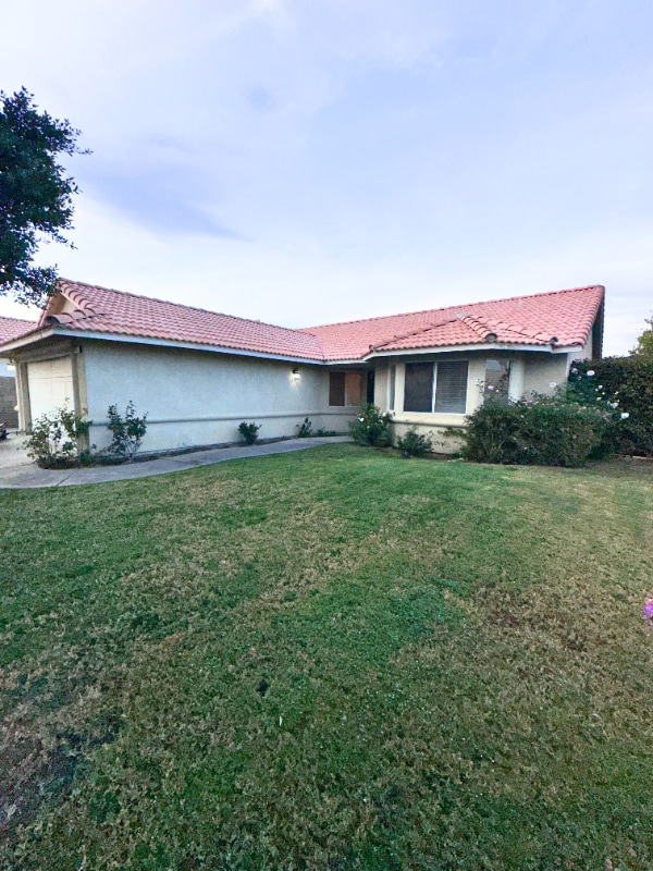 Building Photo - 69932 Willow Ln