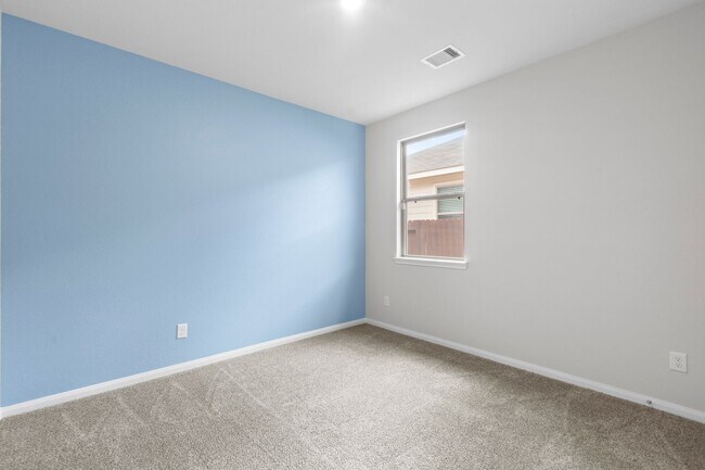 Building Photo - MOVE-IN SPECIAL: 50% Off Month 2 – 4BR Hom...