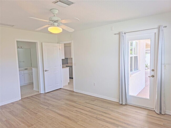 Building Photo - 395 Dorchester Dr