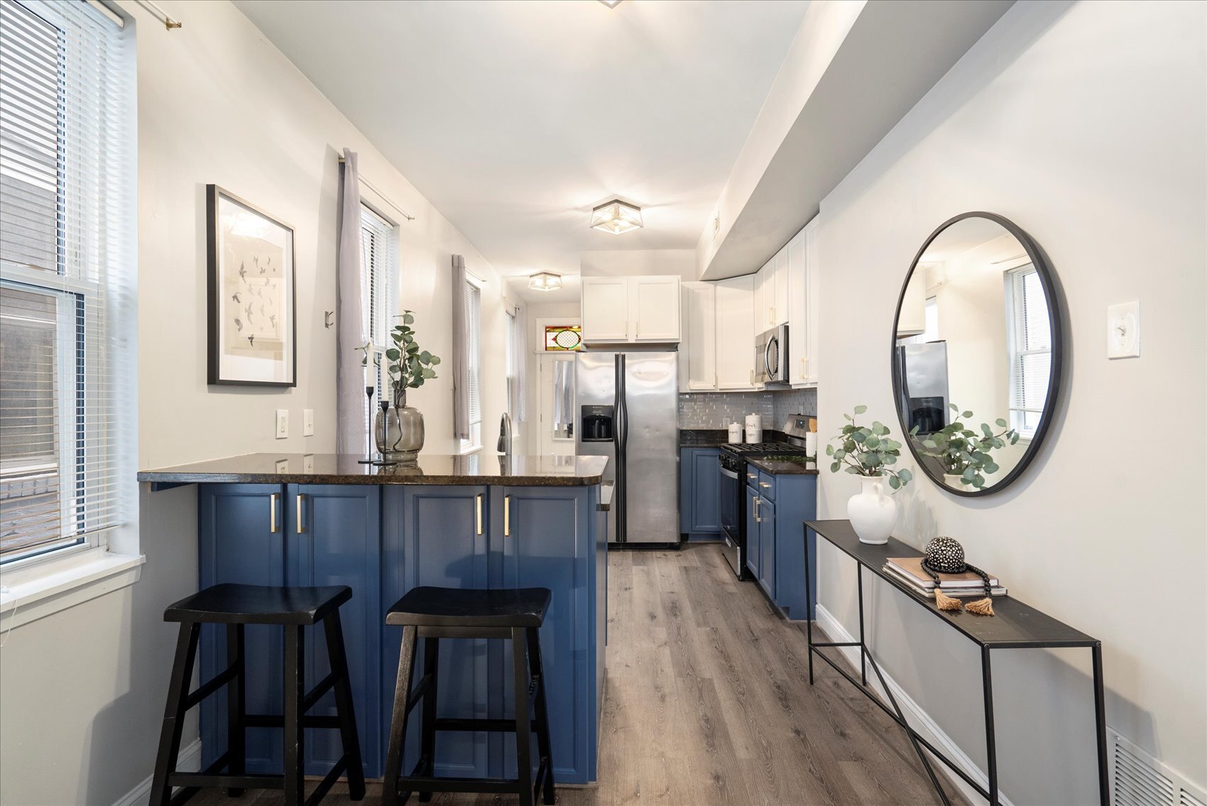 Building Photo - 57 E Heath St