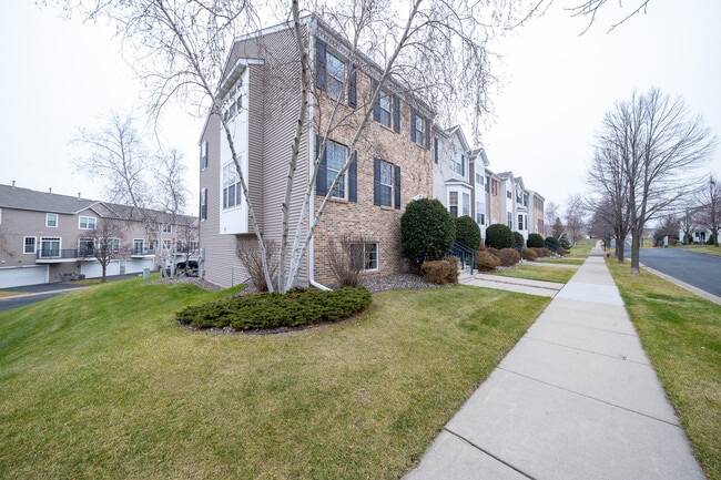 Building Photo - 15600 Tickseed Ln