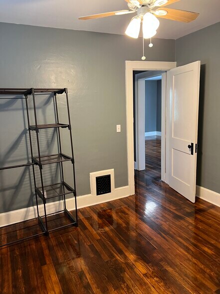 Building Photo - 748 Grant St