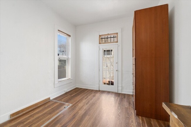 Building Photo - 1103 Lipan St