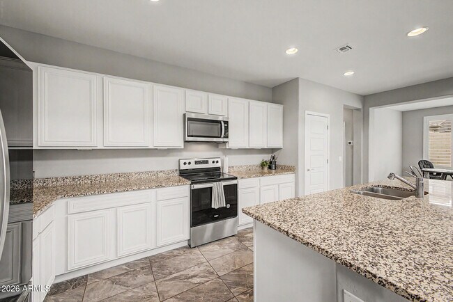 Building Photo - 5819 N 88th Ln