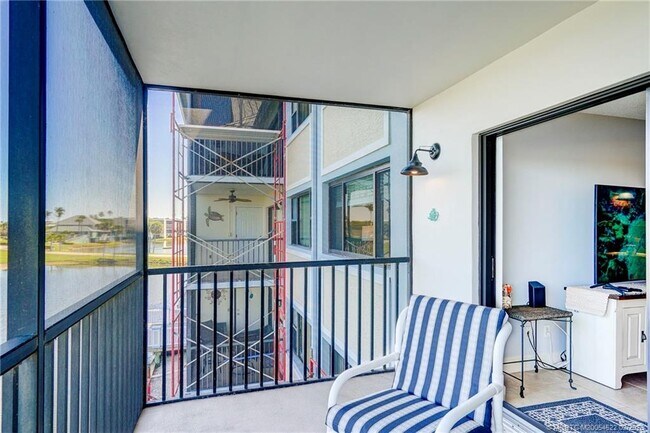 Building Photo - 40 NE Plantation Rd