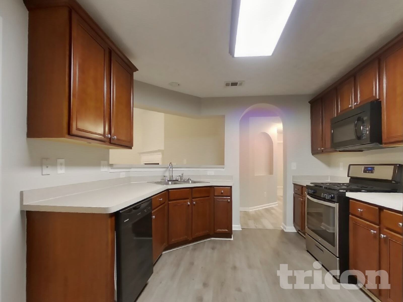 Building Photo - 300 Stone Valley Xin