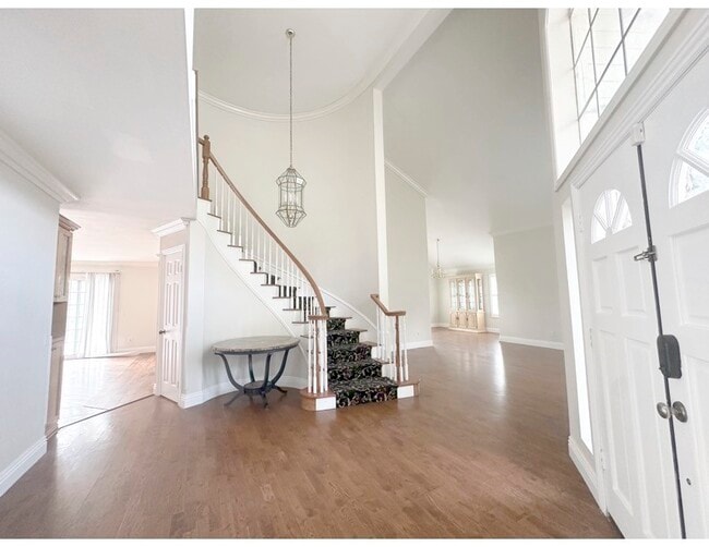 Building Photo - 19852 E Round Hill Ln