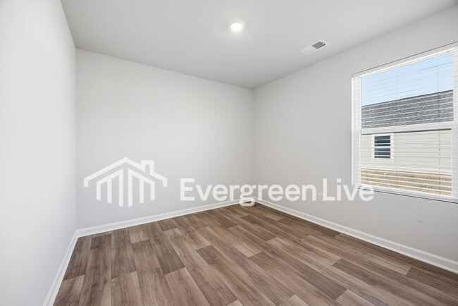 Building Photo - 1235 English Oaks St