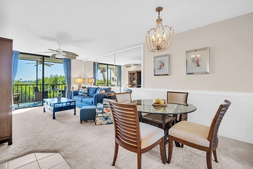 Living Room - 1332 Pasadena Ave S