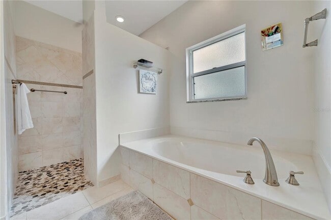 Building Photo - 6738 Peach Tree Creek Rd