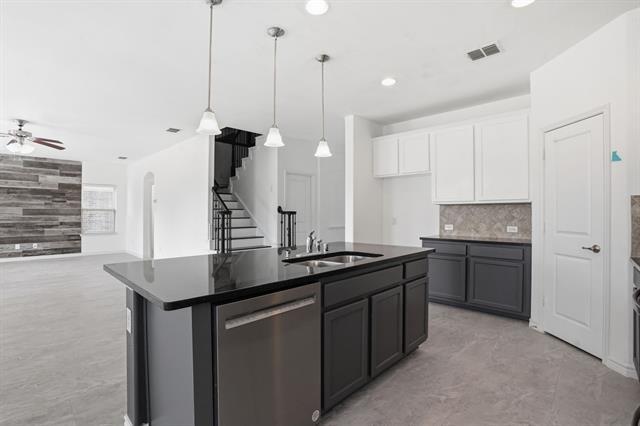 Building Photo - 11300 Hubbard Creek Dr