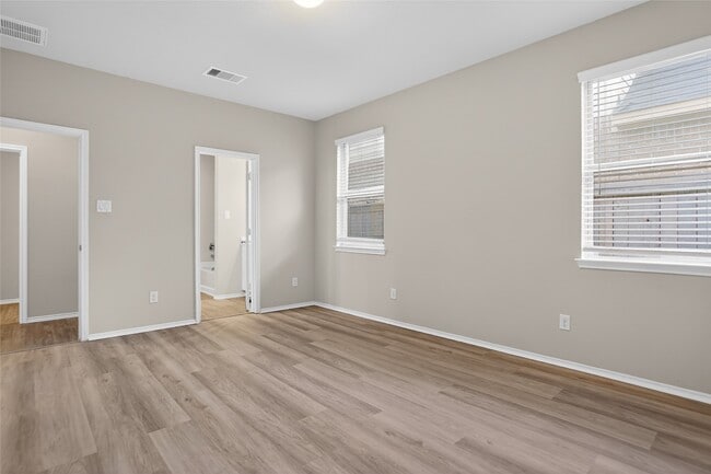 Building Photo - 16817 Pink Wintergreen Dr