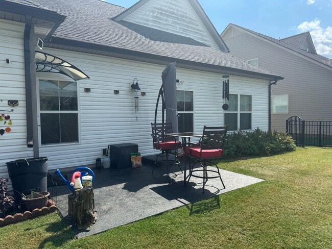 Building Photo - Cute 4BR Home in Perfect Location