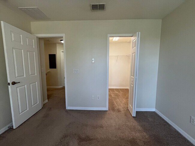 Building Photo - 3/2 Townhome at Water's Edge in Lake Nona
