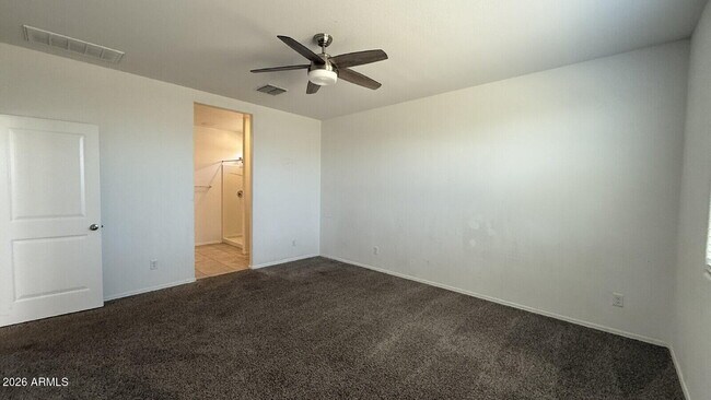 Building Photo - 1137 W Chimes Tower Dr