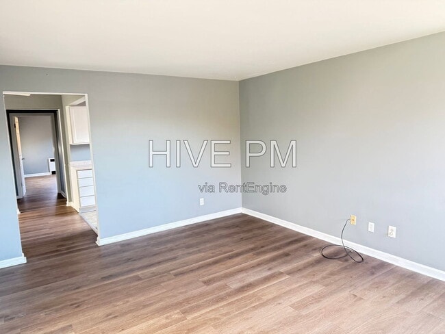 Building Photo - 3926 E Gatewood Ln