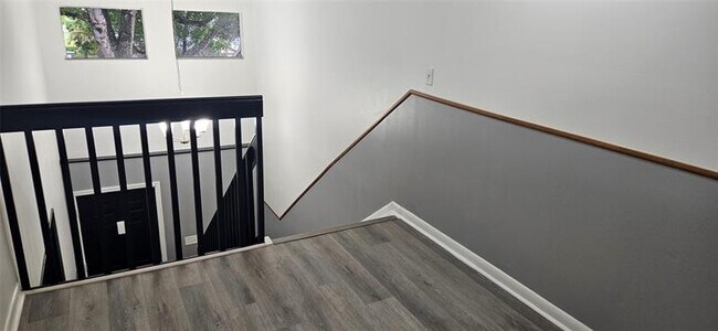 Building Photo - 2262 Discovery Cir W