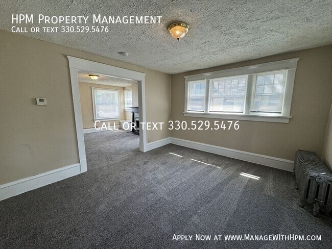 Building Photo - 1307 Woodland Ave NW