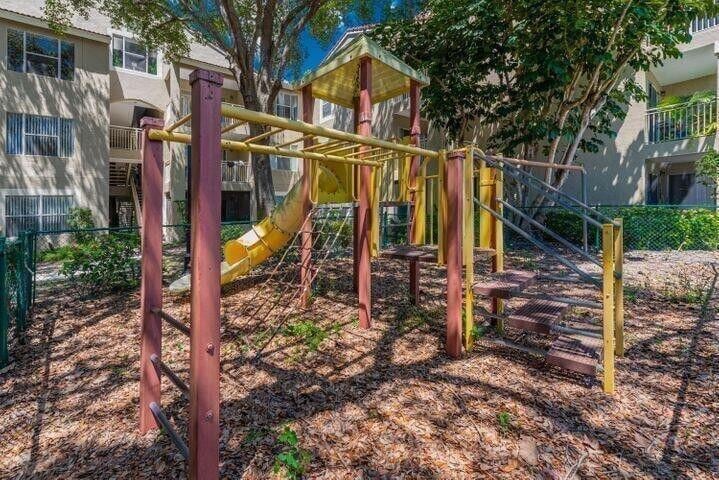 Building Photo - 1725 Palm Cove Blvd