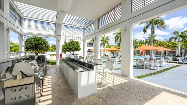 Building Photo - 6440 NW 103rd Psge