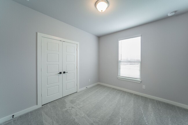 Building Photo - Imagine living in beautiful master planned...