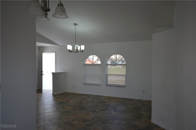 Building Photo - 1126 NW 2nd Ave