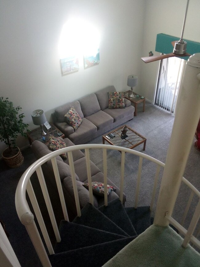 Building Photo - 1920 Bent Grass Dr