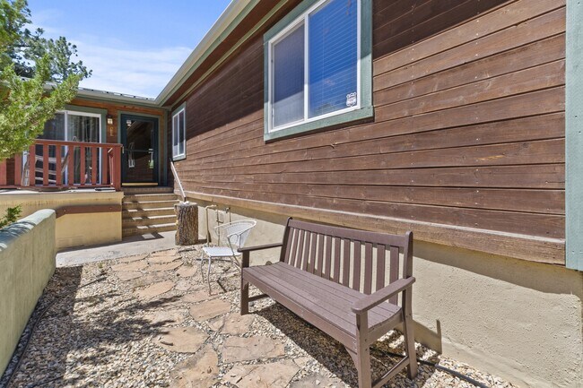 Building Photo - 307 Heath Dr