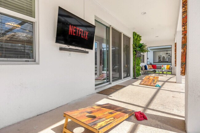 Building Photo - 2607 Yountville Ave