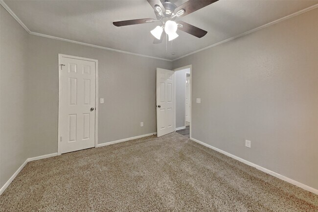 Building Photo - 9322 Bayou Bluff Dr