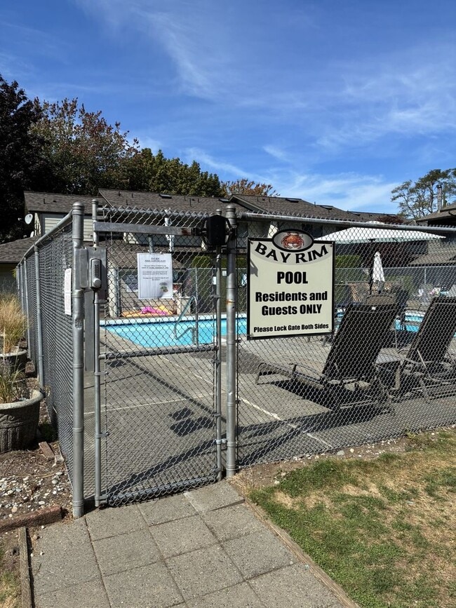 Building Photo - 7650 Birch Bay Dr