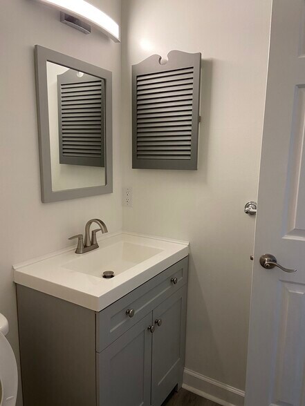 Building Photo - 3205 Jade Ct