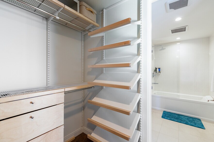 Building Photo - 555 Fulton St