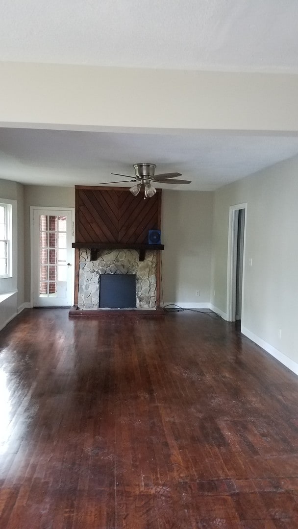 Building Photo - City of East Point Renovated Tudor Style Home
