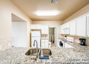 Building Photo - 151 Chapel Hill Cir